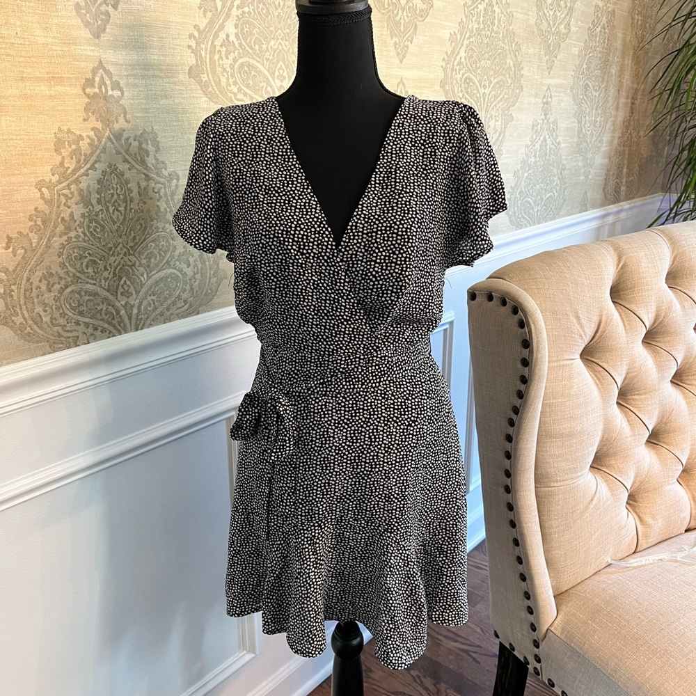NEW! Francesca’s Flutters dress NWT size Small